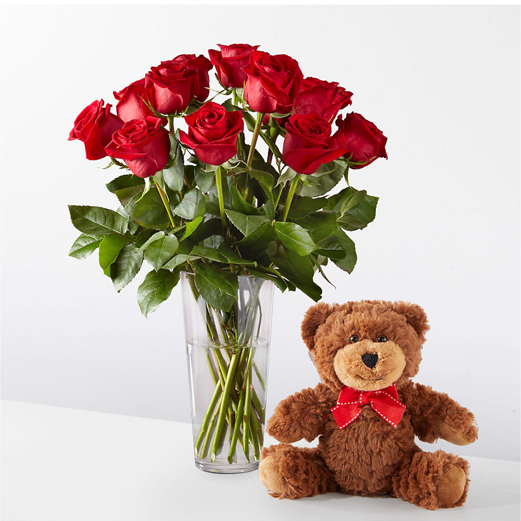 Romantic Long Stem Red Rose Bouquet Bundles – Star Market, West Bridgewater MA