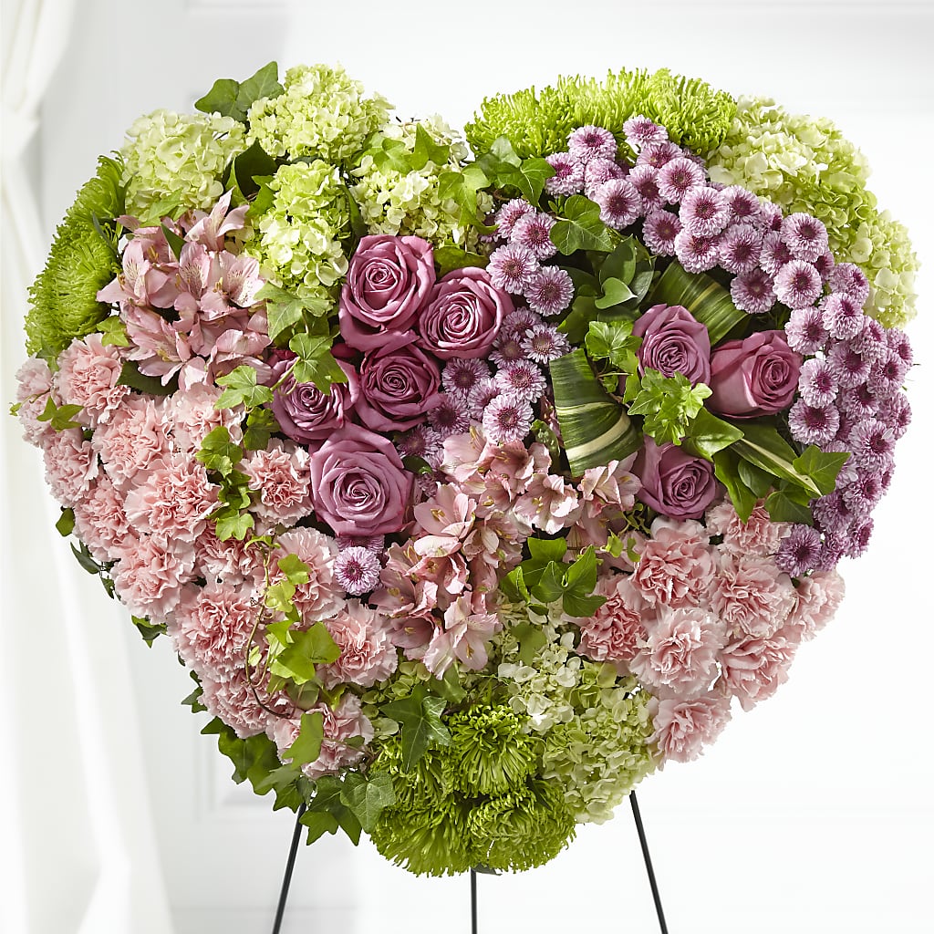 Heartwarming Standing Heart – Star Market, West Bridgewater MA