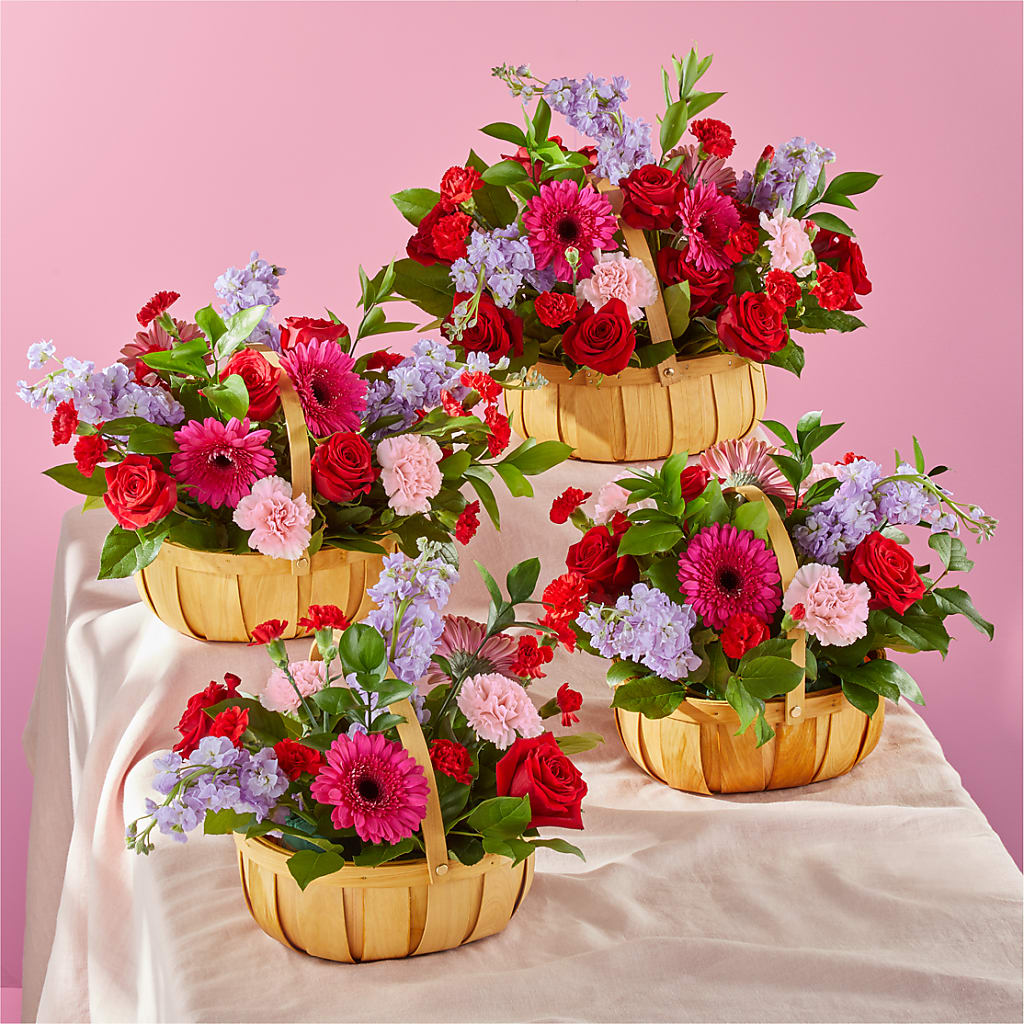 Pink Picnic Basket – Star Market, West Bridgewater MA