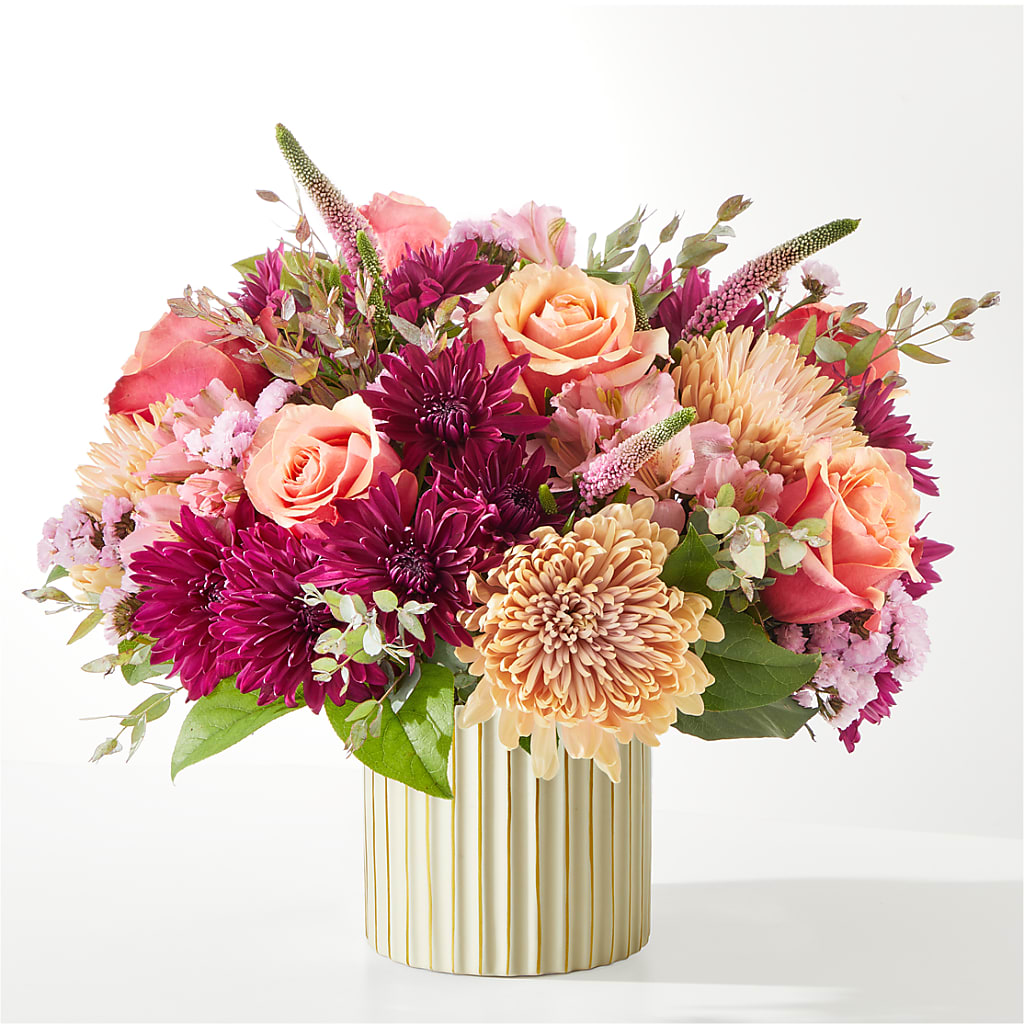 Berry Cobbler Bouquet with Ivory Vase – Star Market, West Bridgewater MA