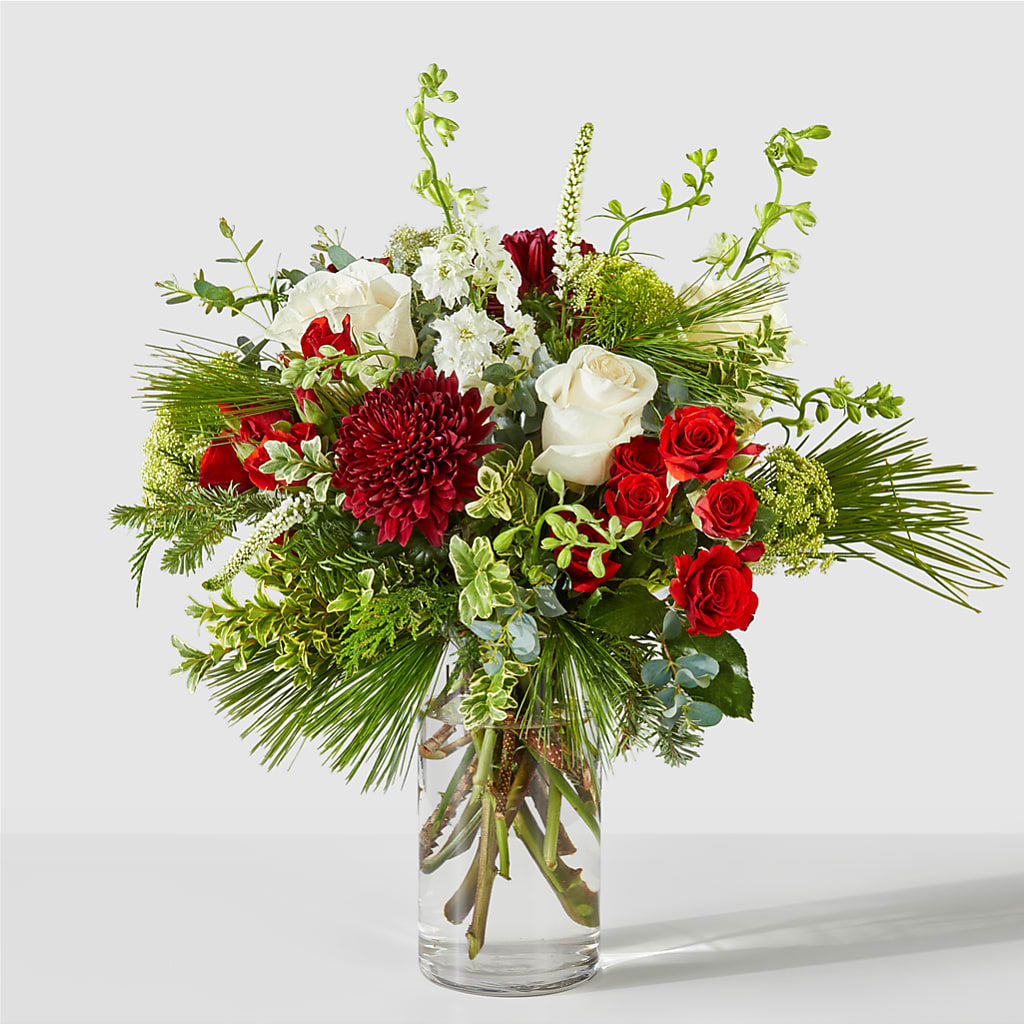 Favorite Traditions Bouquet – Star Market, West Bridgewater MA