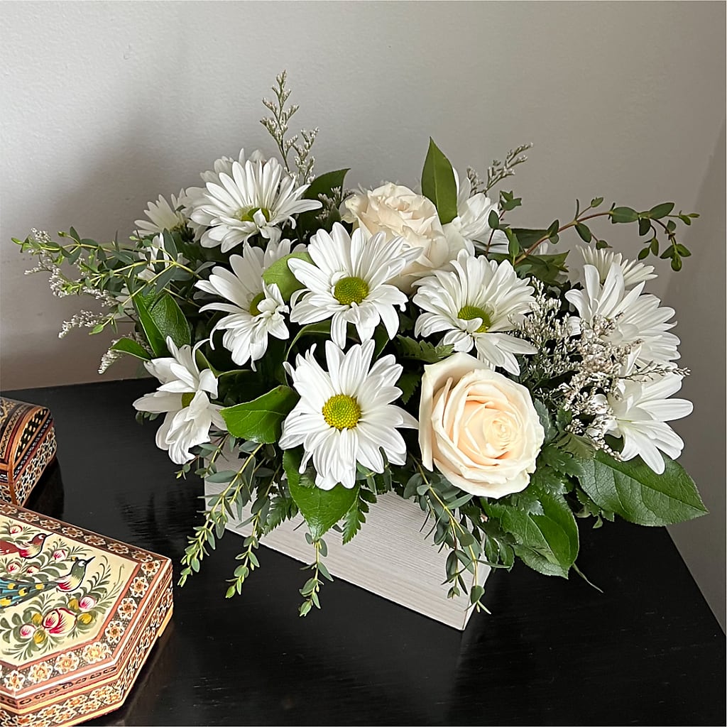 Fresh Linen Box Bouquet –  Star Market, West Bridgewater MA
