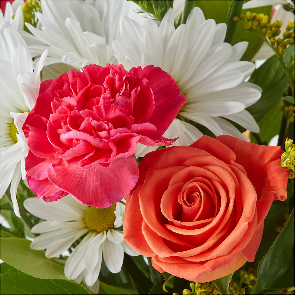 Oopsie Daisy Bouquet –  Star Market, West Bridgewater MA