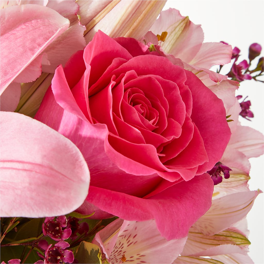 Lucky in Love Bouquet –  Star Market, West Bridgewater MA
